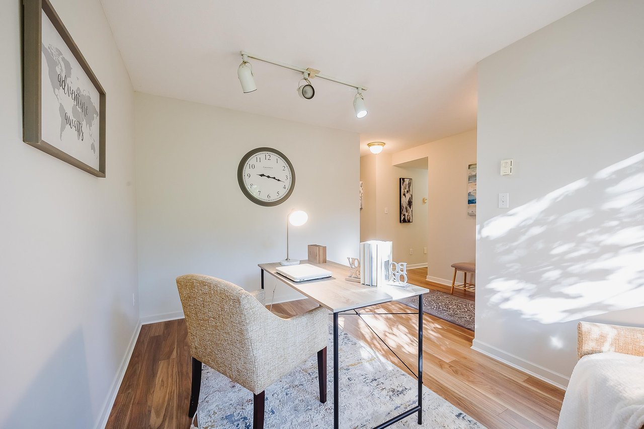 16-270 Casey St