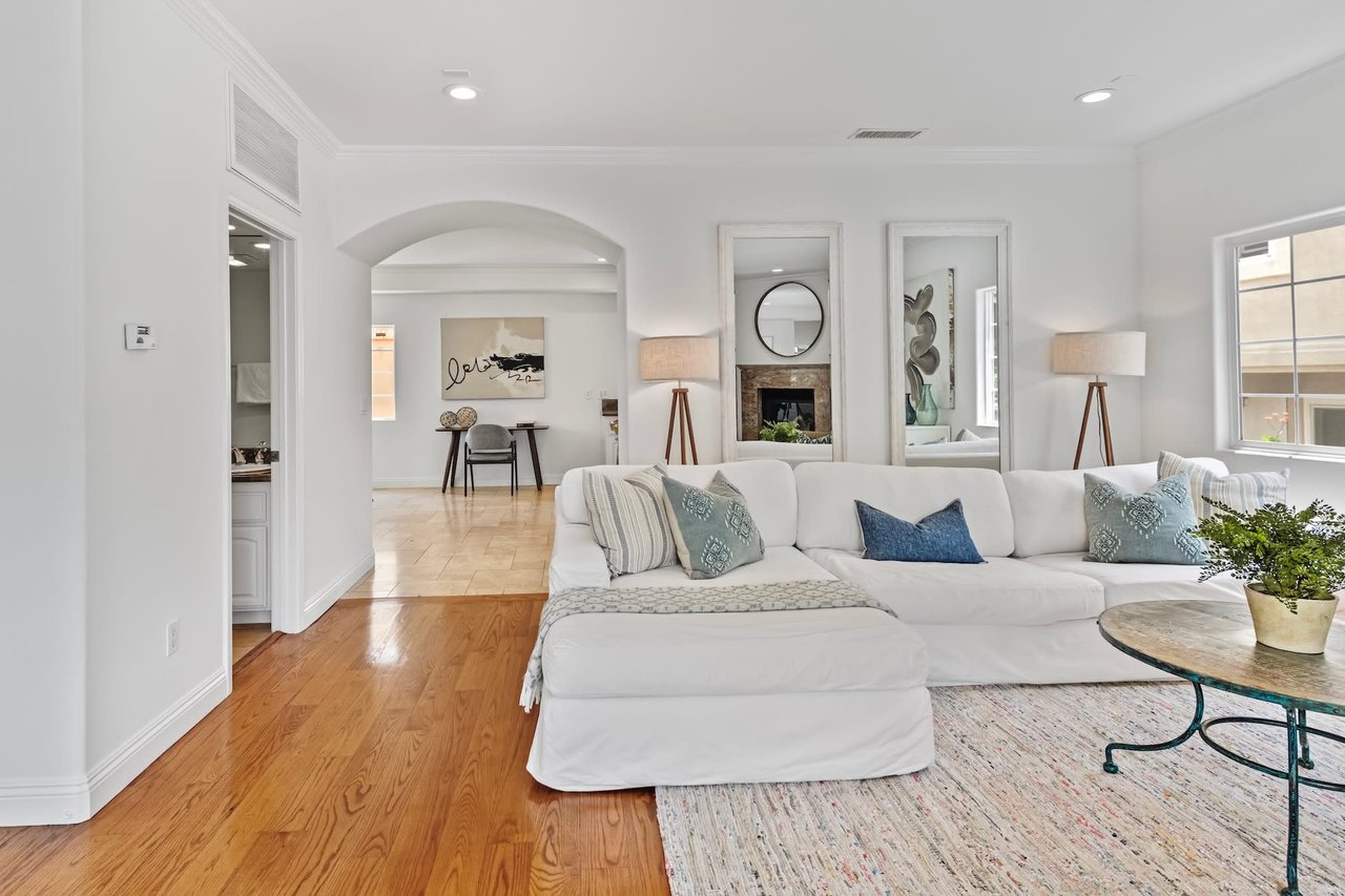 1042 7th Street