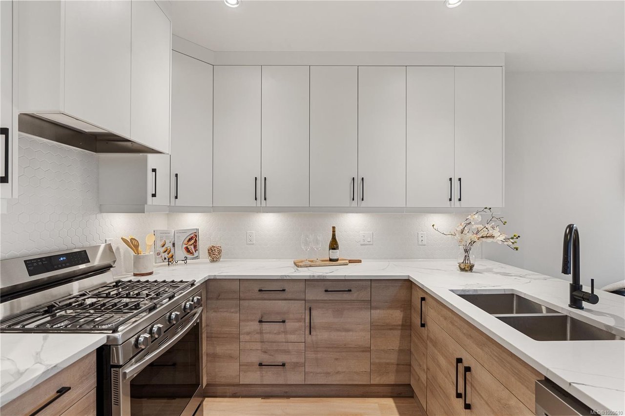 482 Grafton St, Esquimalt