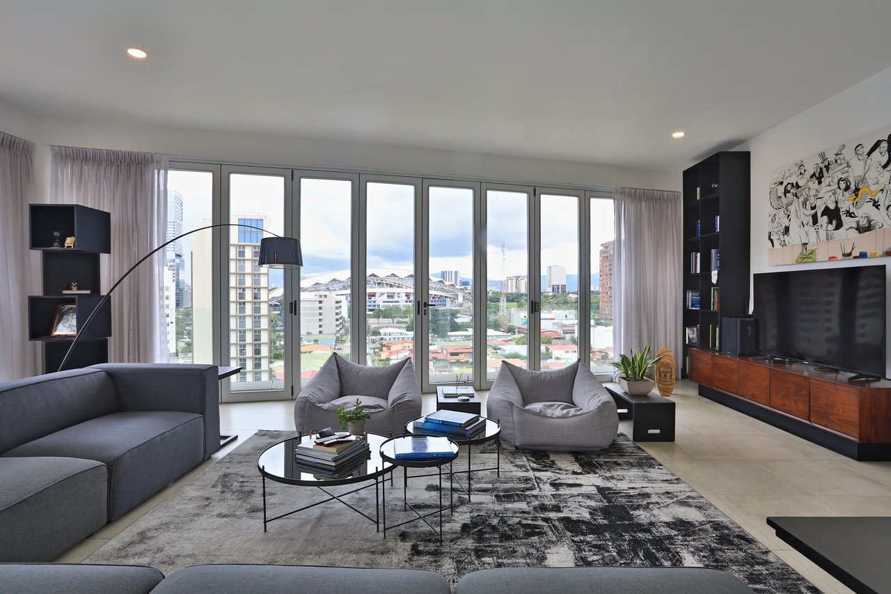Panoramic Stadium View Penthouse, Sabana and Rohrmoser, San Jose