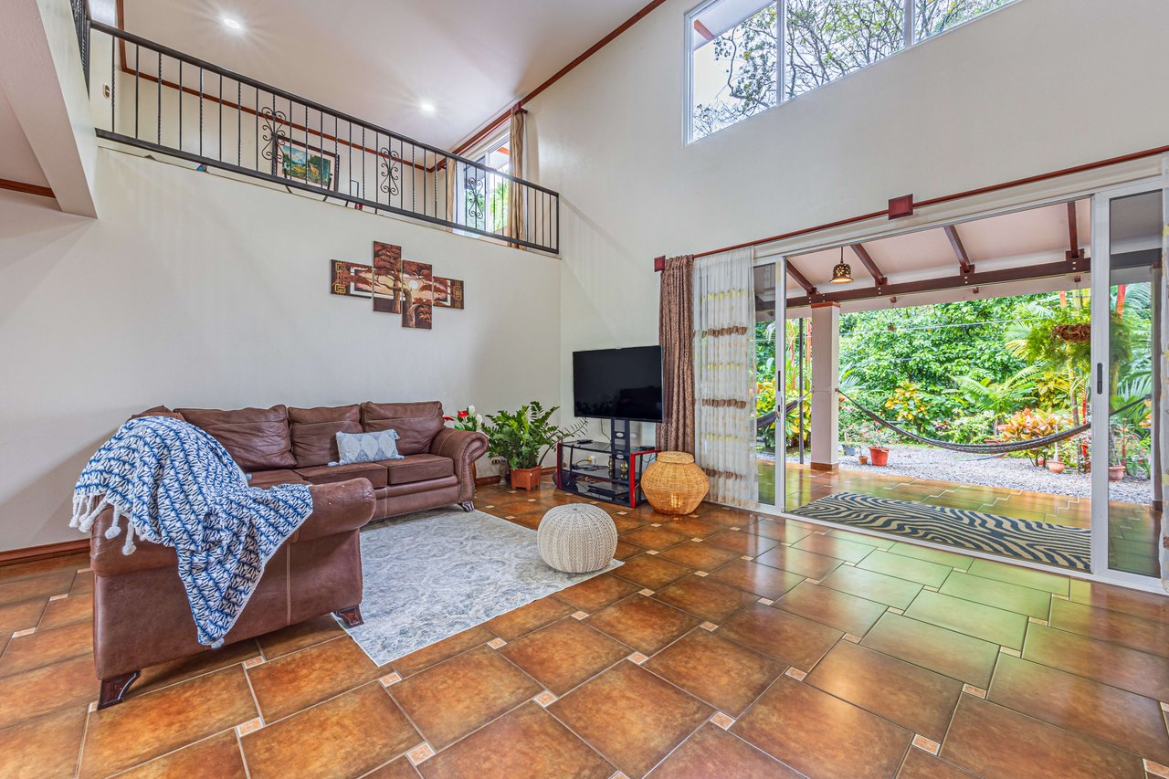 "Happy Daze" Home in Uvita 3 Bed, 3 bath & Pool