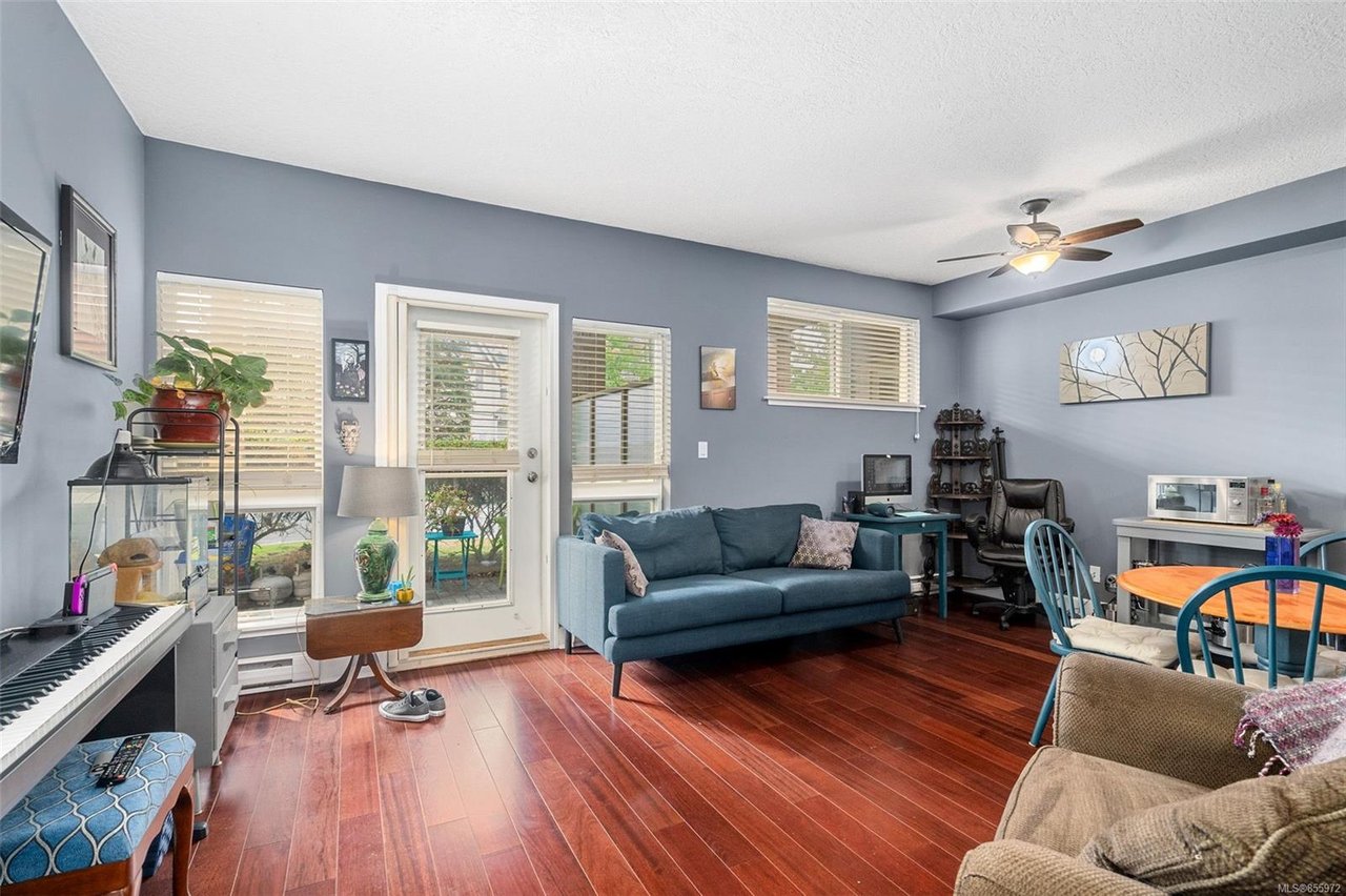 103-1156 Colville Rd