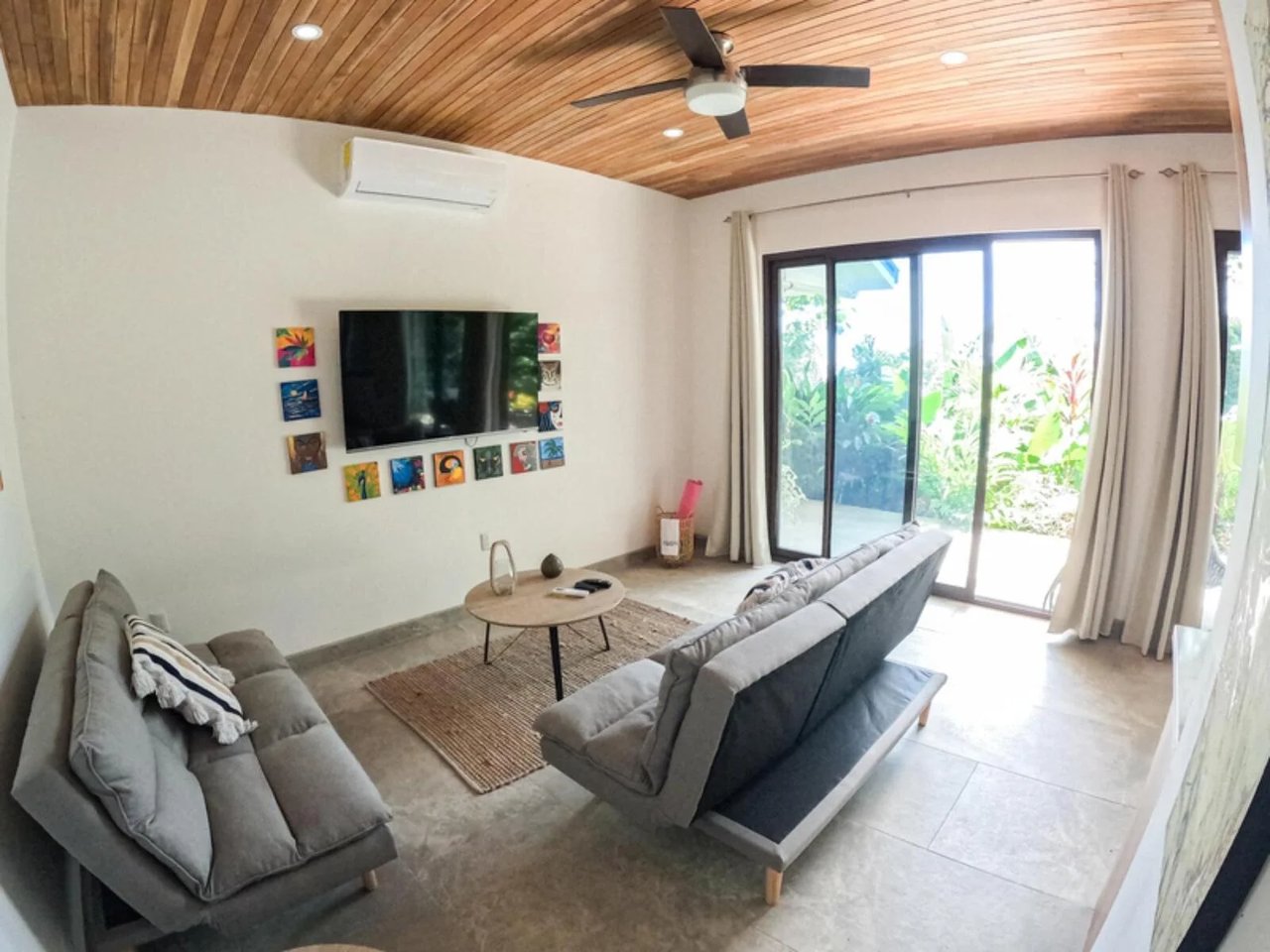 Modern Infinity Pool Estate, Jaco, Puntarenas