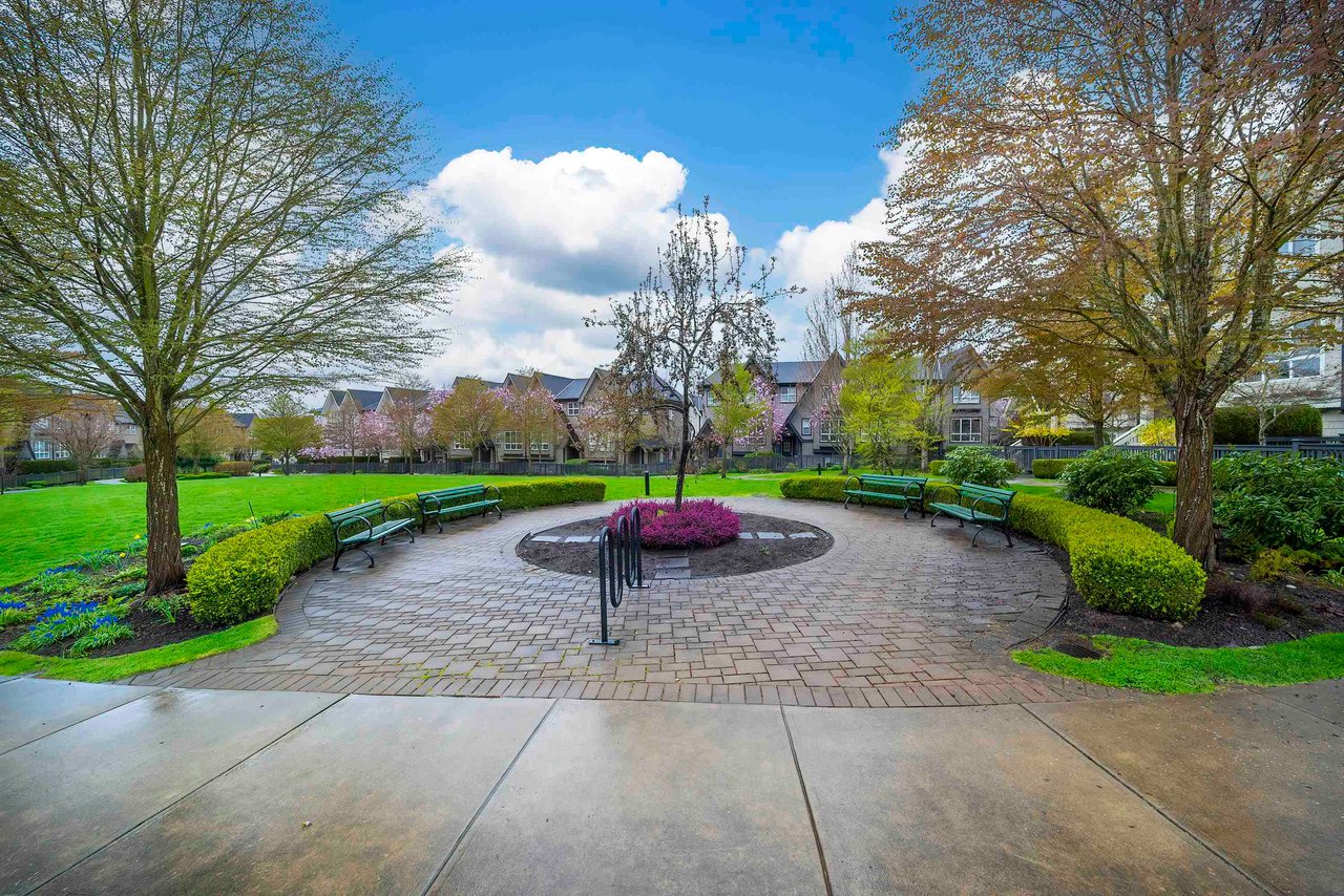 79-10489 Delsom Cres Cres