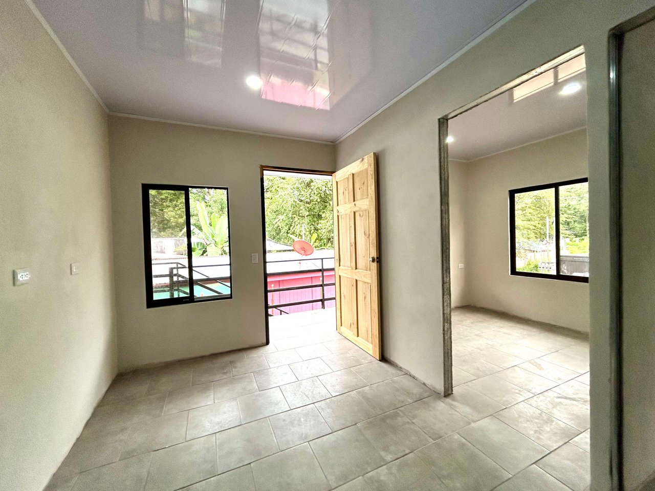 4-Units Mini Apartment In Uvita, Potential Rental income