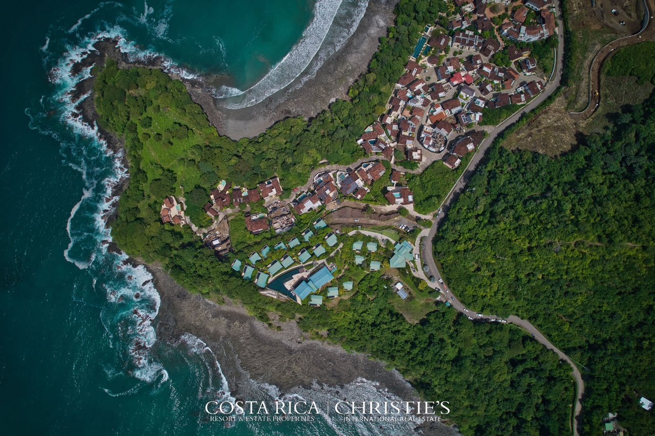 Casa Chameleon Residences Villa #2