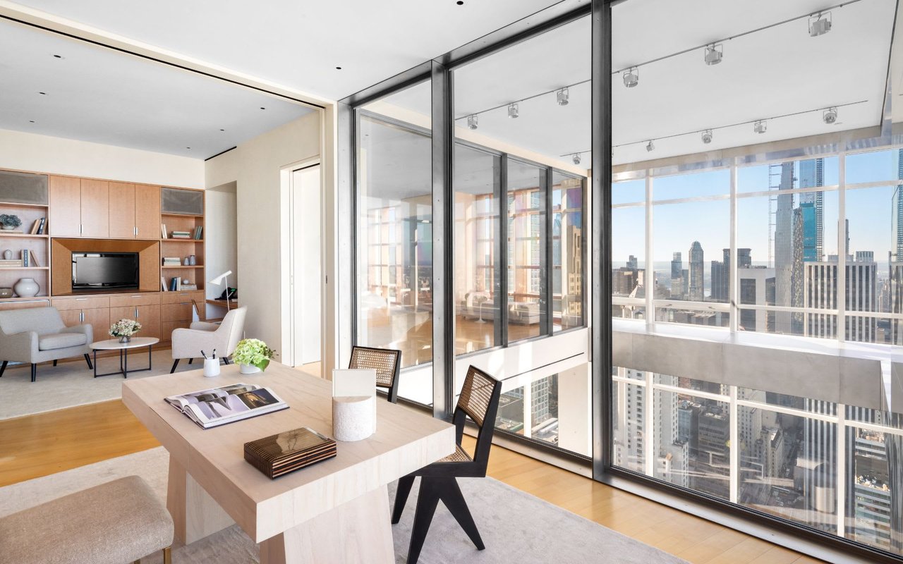 151 E 58TH Street Unit: PH5152W