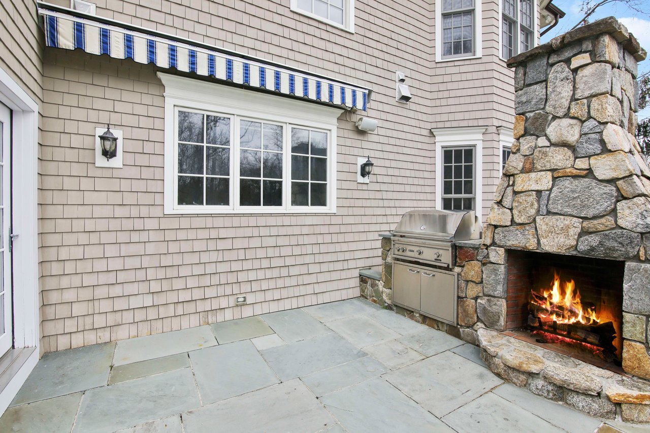 3 Glenwood Lane