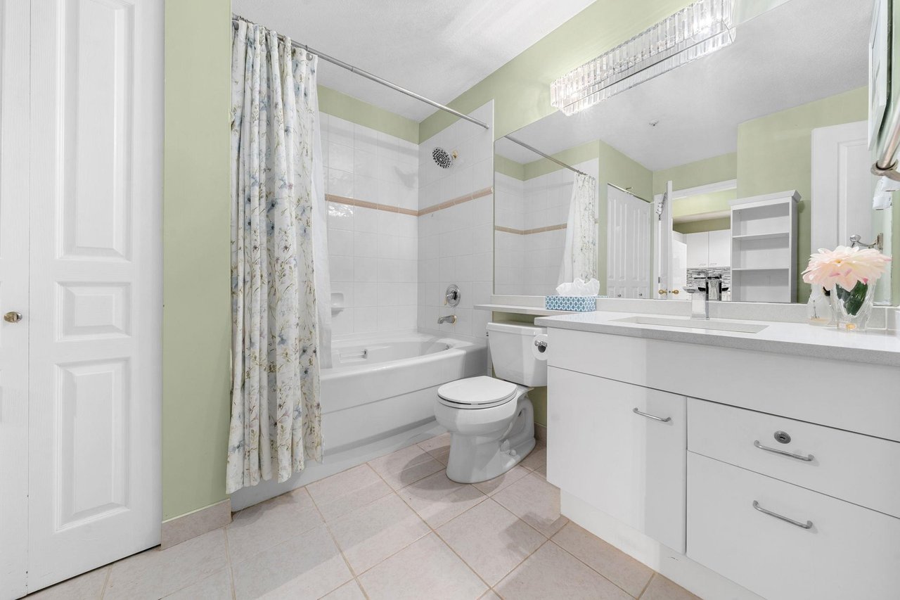 432-1252 Town Centre Blvd