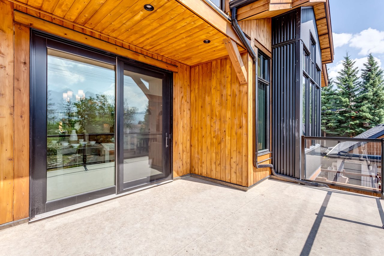 909A 9th Street