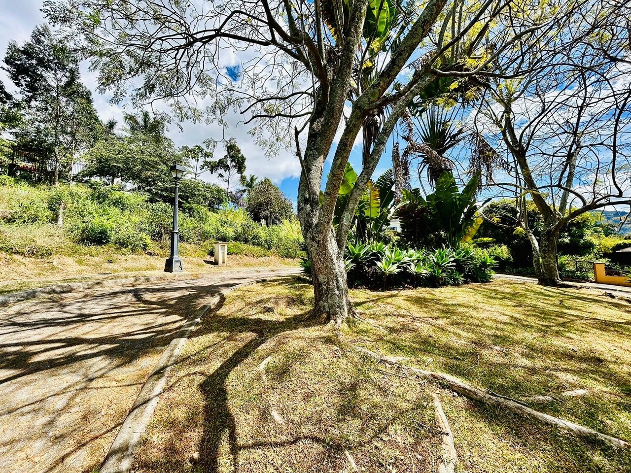 Exclusive Residential Building Lot, Curridabat, San Jose