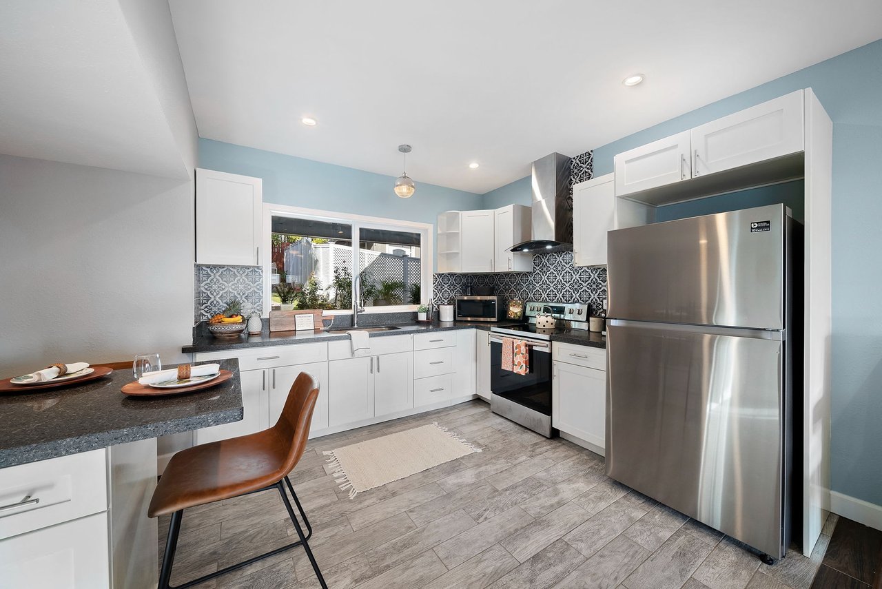 3851 Sierra Drive
