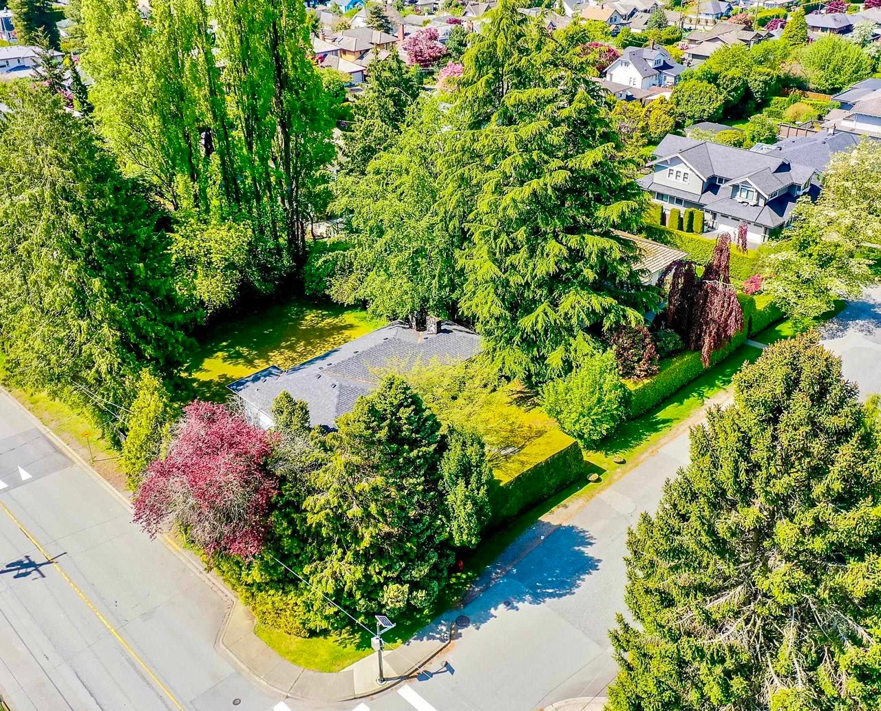 2210 Jefferson Ave