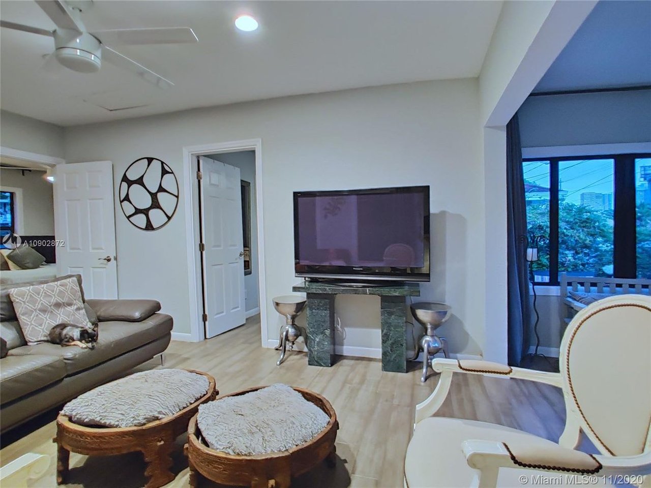 295 NW 39th St