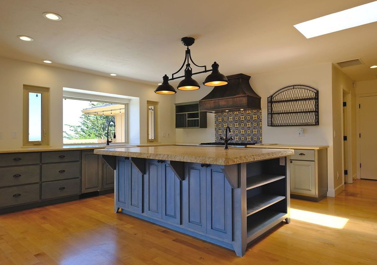 23730 Spectacular Bid Ln