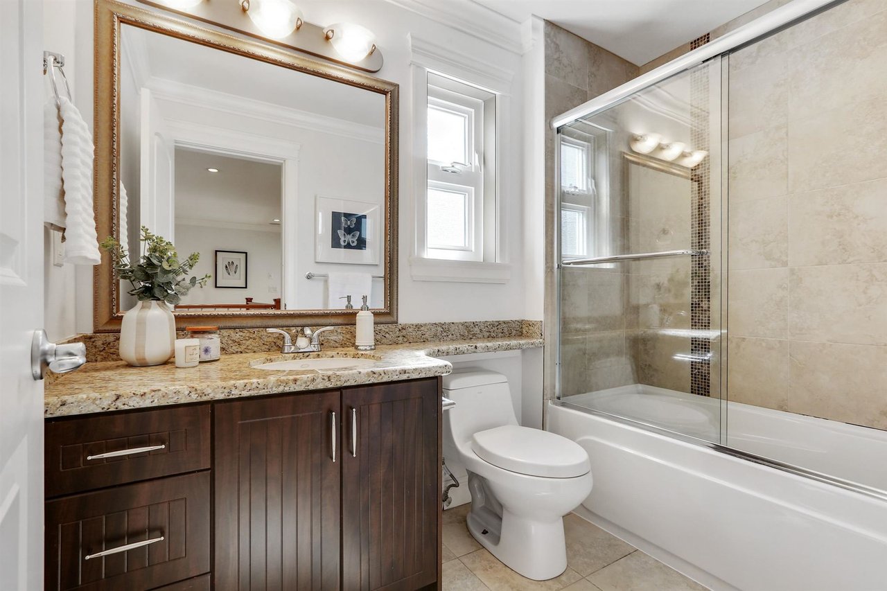 171 W Kings Rd