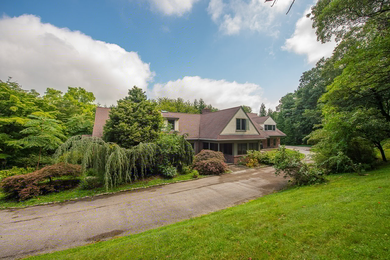 1115 Rose Glen Rd