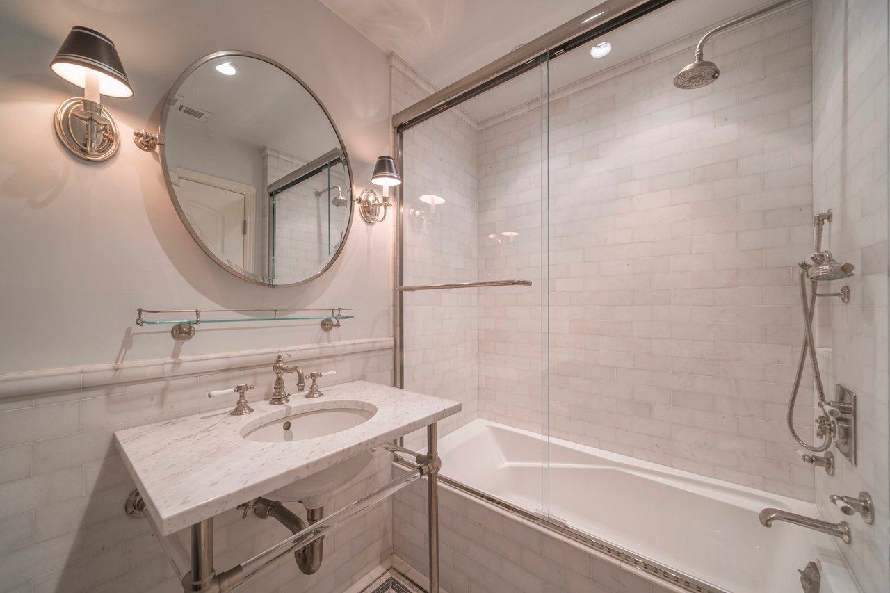 6220 Pacific Avenue, #304