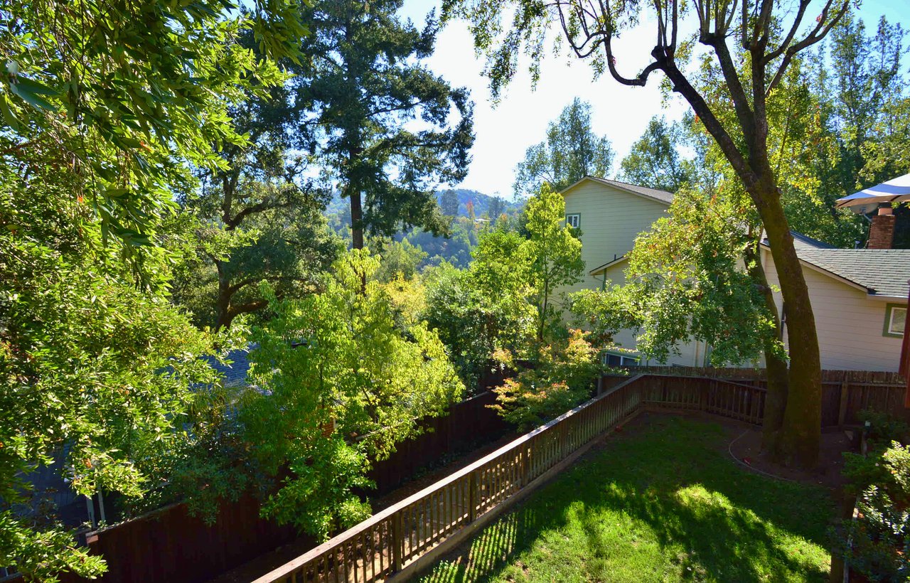 60 Madrone Road, Fairfax