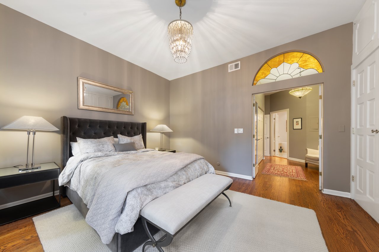 Bright and Spacious Home on Dearborn Street