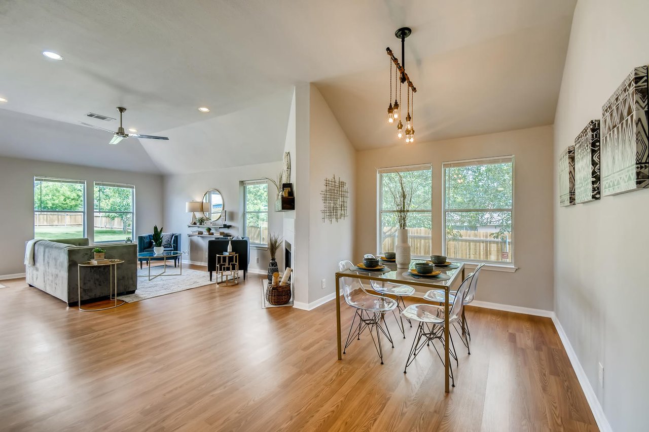 104 Willow Dr