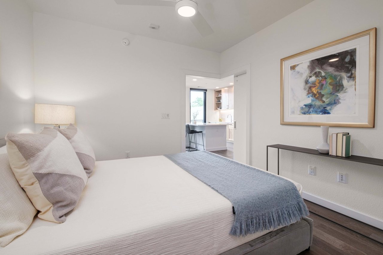 900 S 1st St #405, Austin, Texas 78704