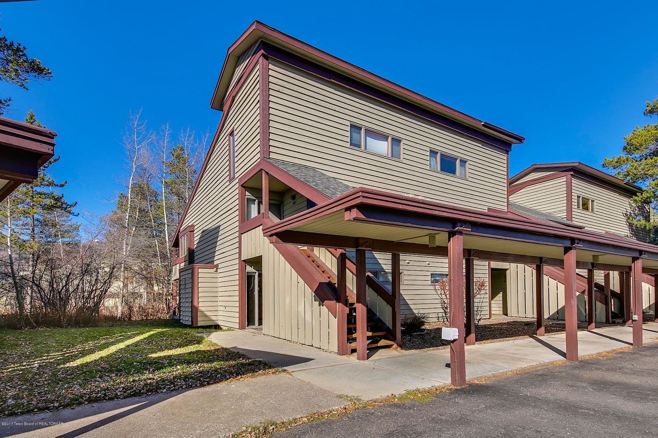 4013 W Lake Creek Dr, #2011