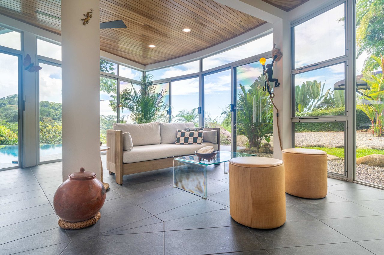 The Glass House. Sustainability, Luxury and Nature.