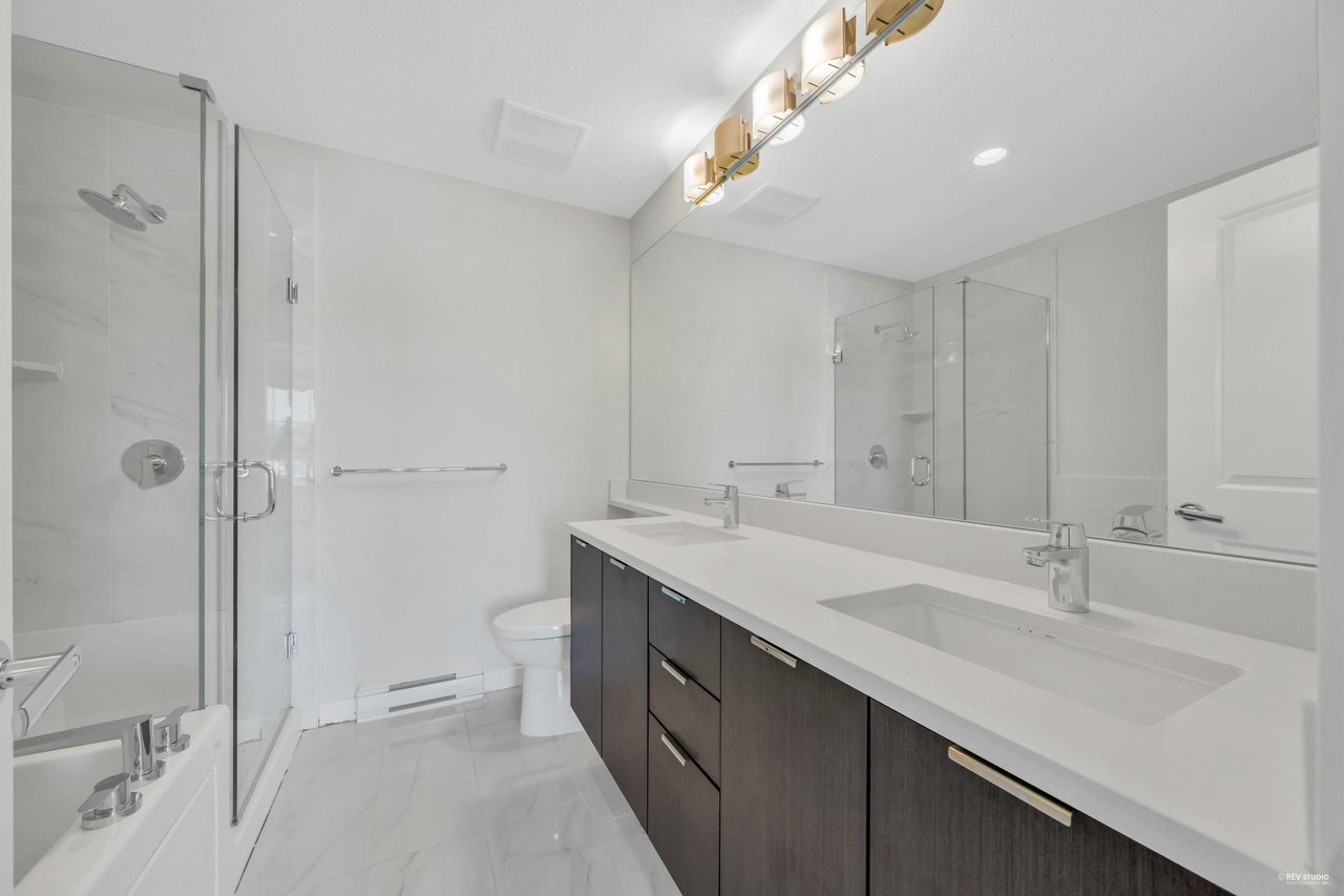 4-5510 Admiral Wy