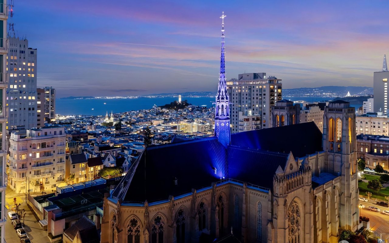 How to Buy a Luxury Home