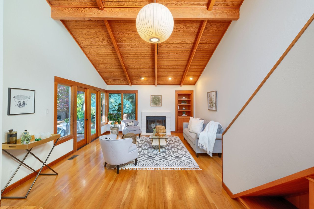 10 Ardmore Road, Larkspur