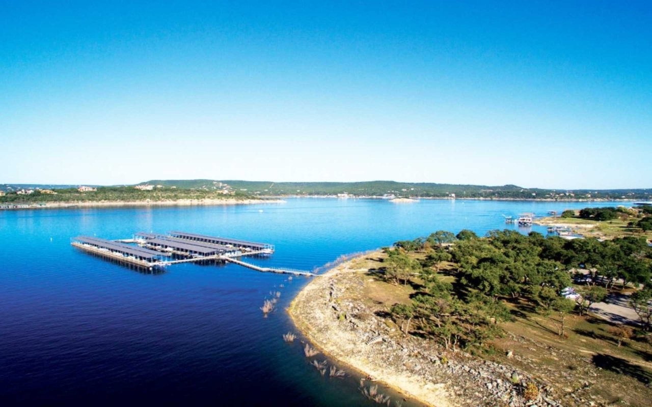 The Complete Guide to Lake Austin & Lake Travis