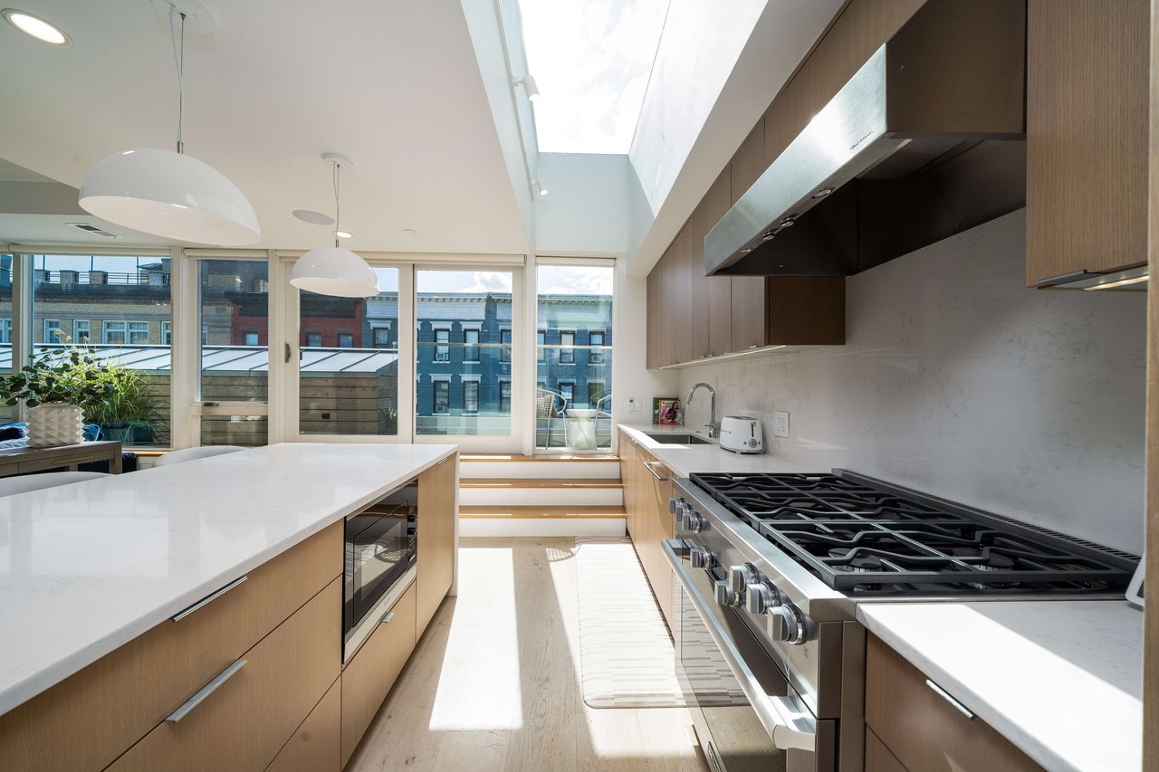 828 Park Ave #PH