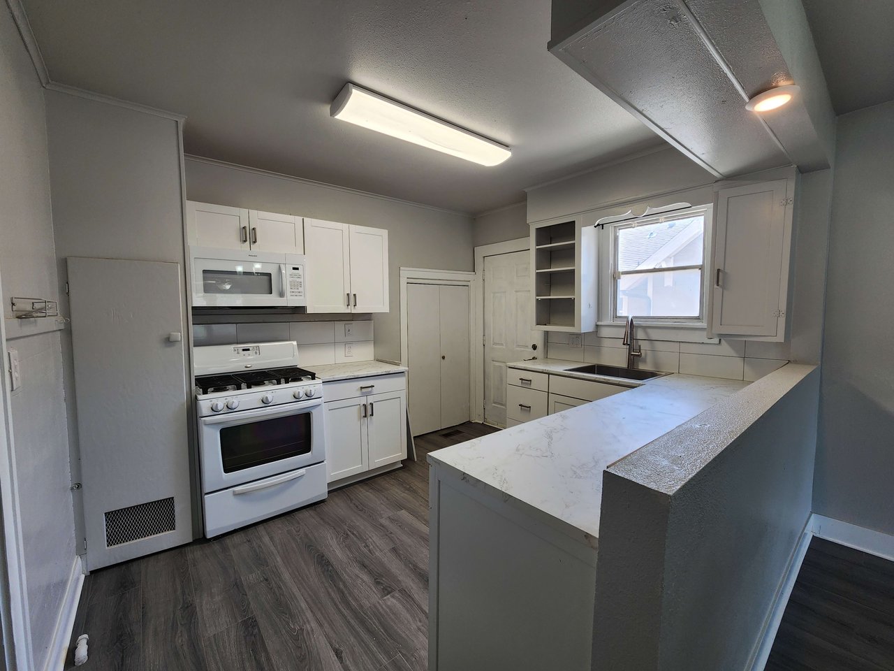 1721 North Beard Ave