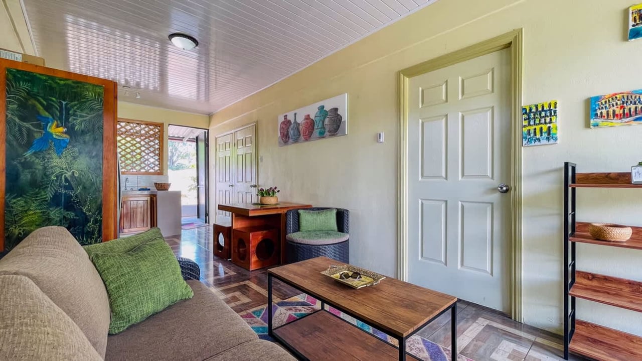 Affordable Gem in the Heart of Bahia Uvita’s Beachside Community