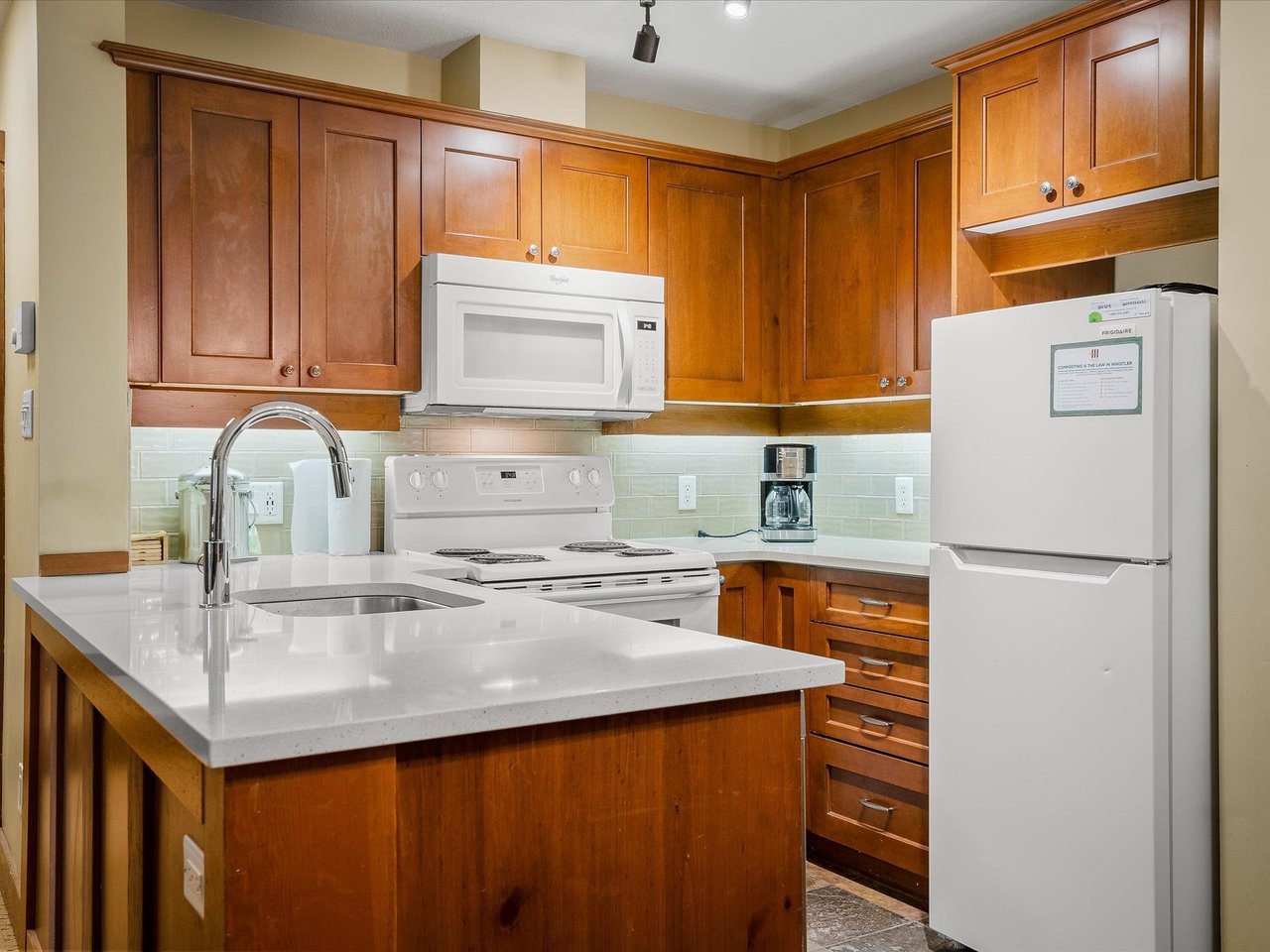 104-G1-4653 Blackcomb Wy