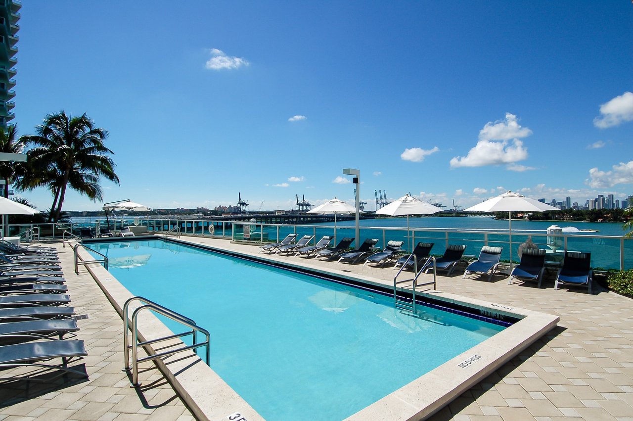 650 West Ave Unit: 2102