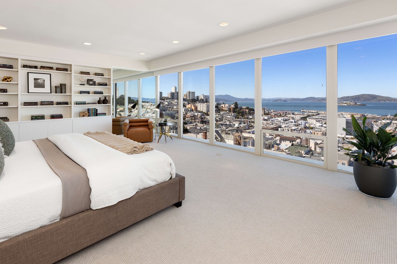 Showcase North Bay View Apartment