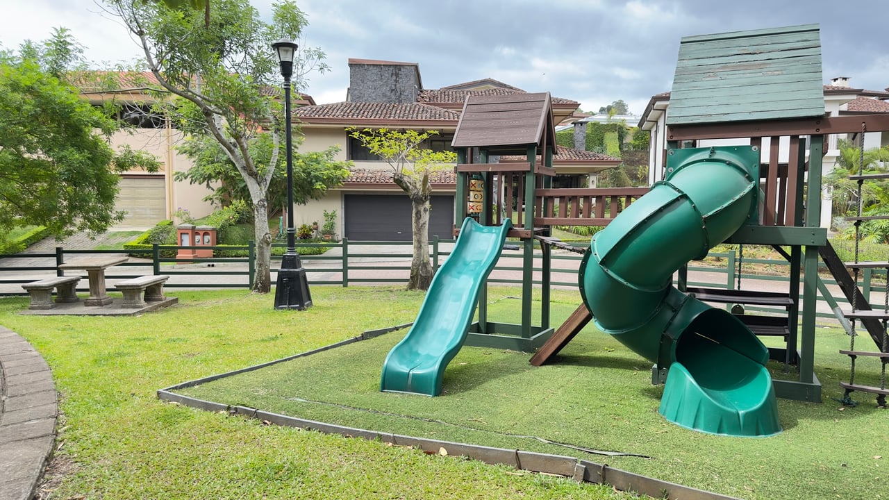 Colonial Estate with Garden, Curridabat, San Jose