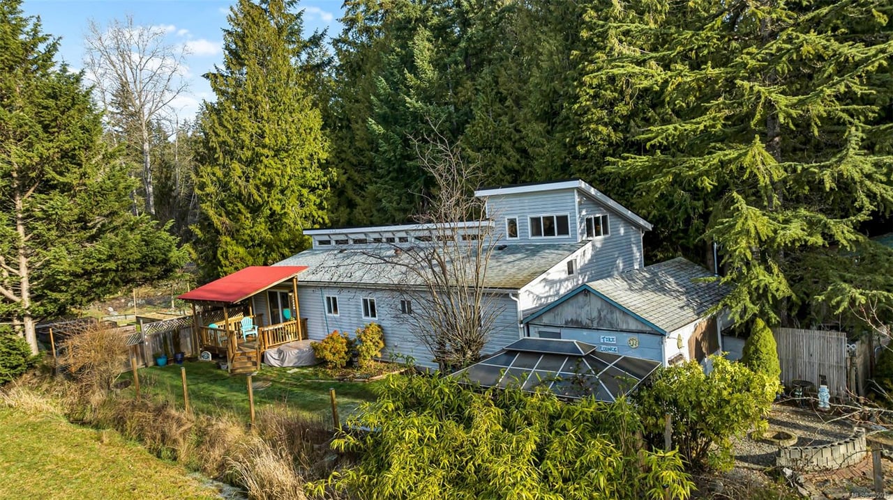 3398 Ridgeview Cres