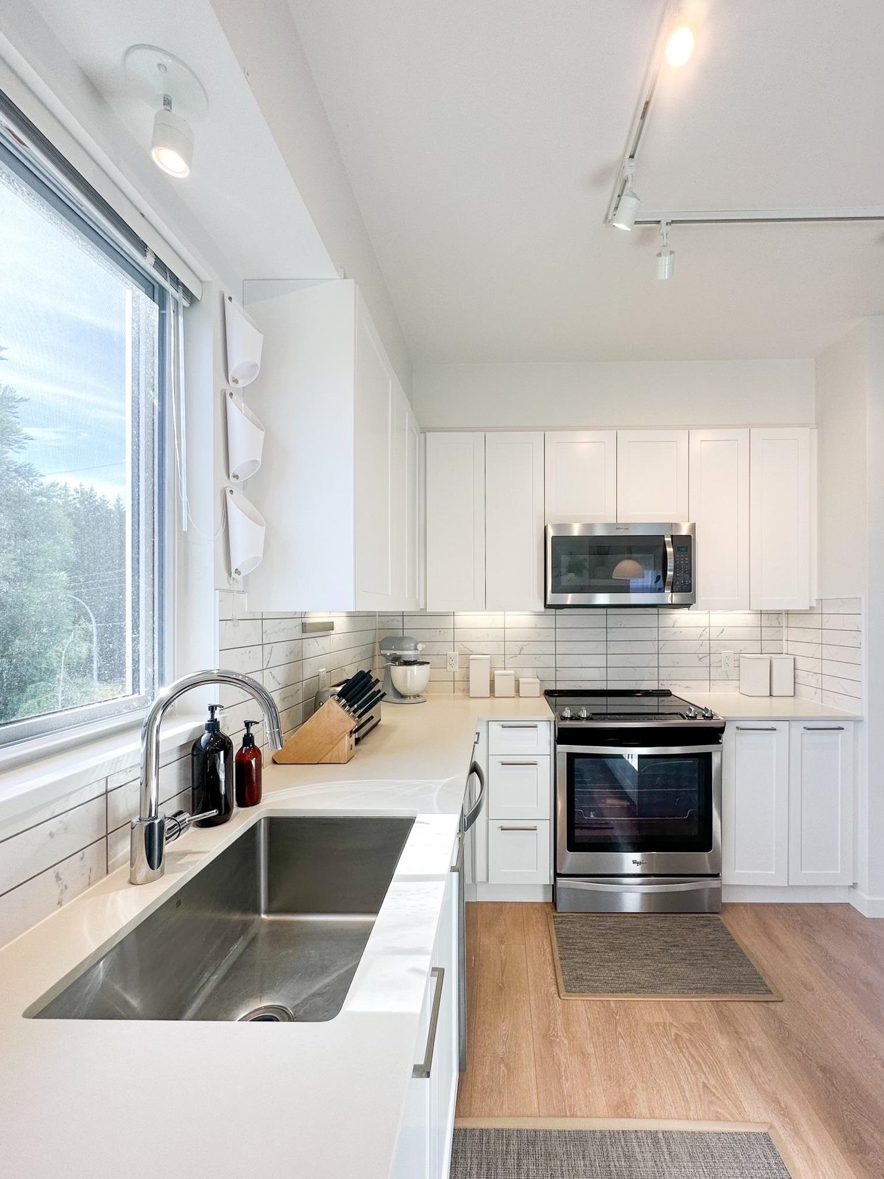 201-18505 Laurensen Pl