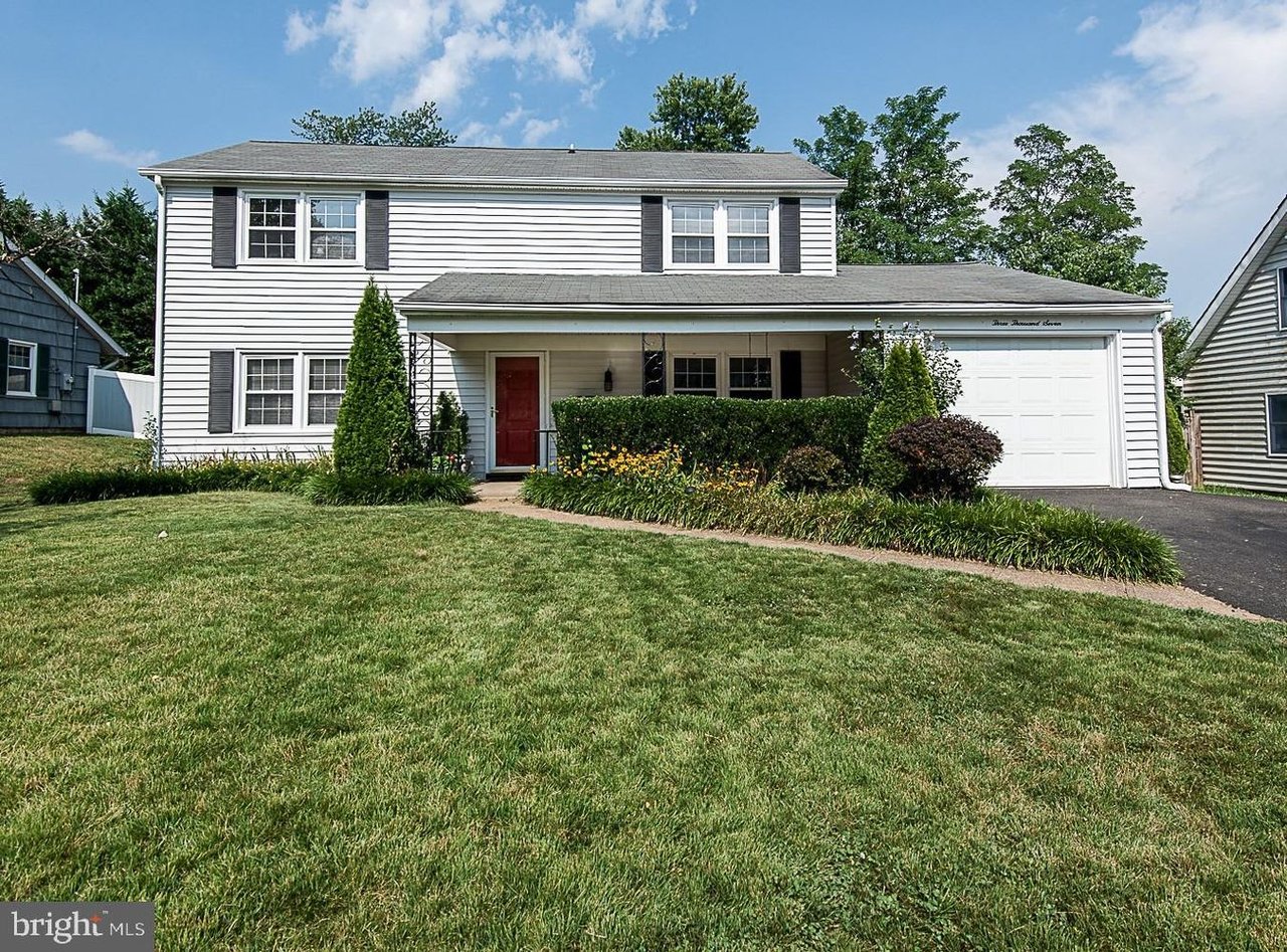 3007 Savoy Ln