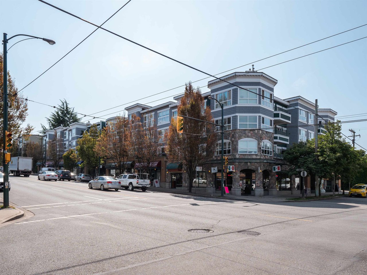 420-2680 W 4th Avenue, Vancouver