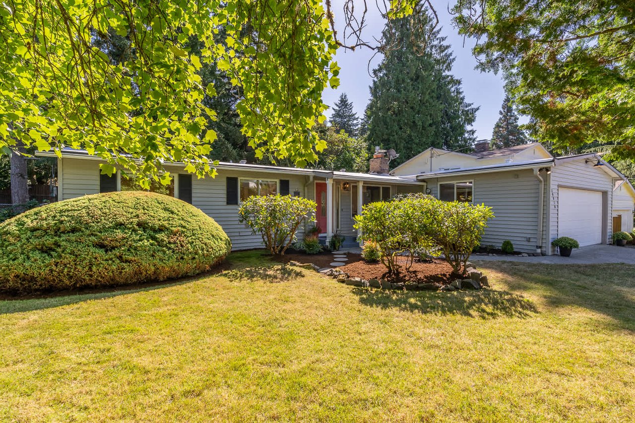 Charming Rambler in Lake Forest Park