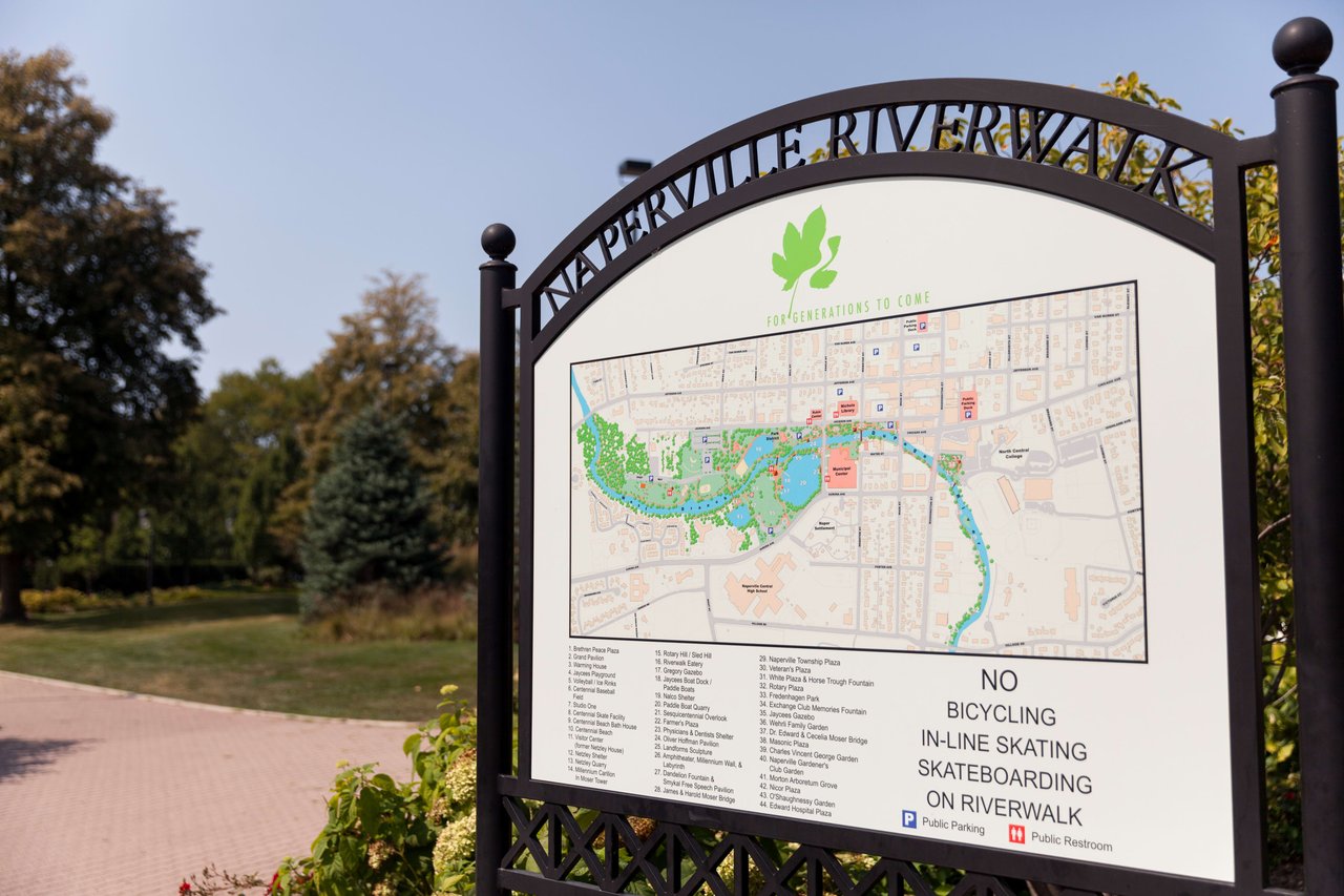 Best Naperville Neighborhoods | Downtown Naperville