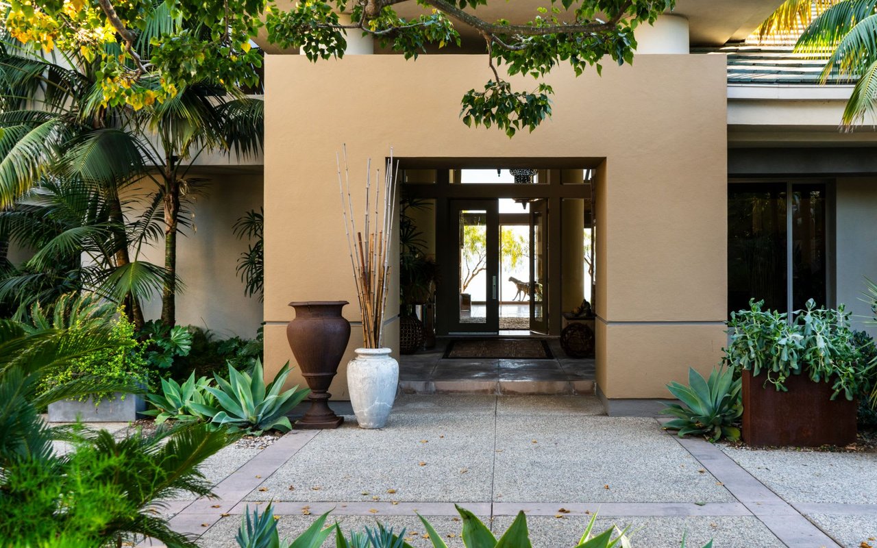 4045 Cuervo Ave