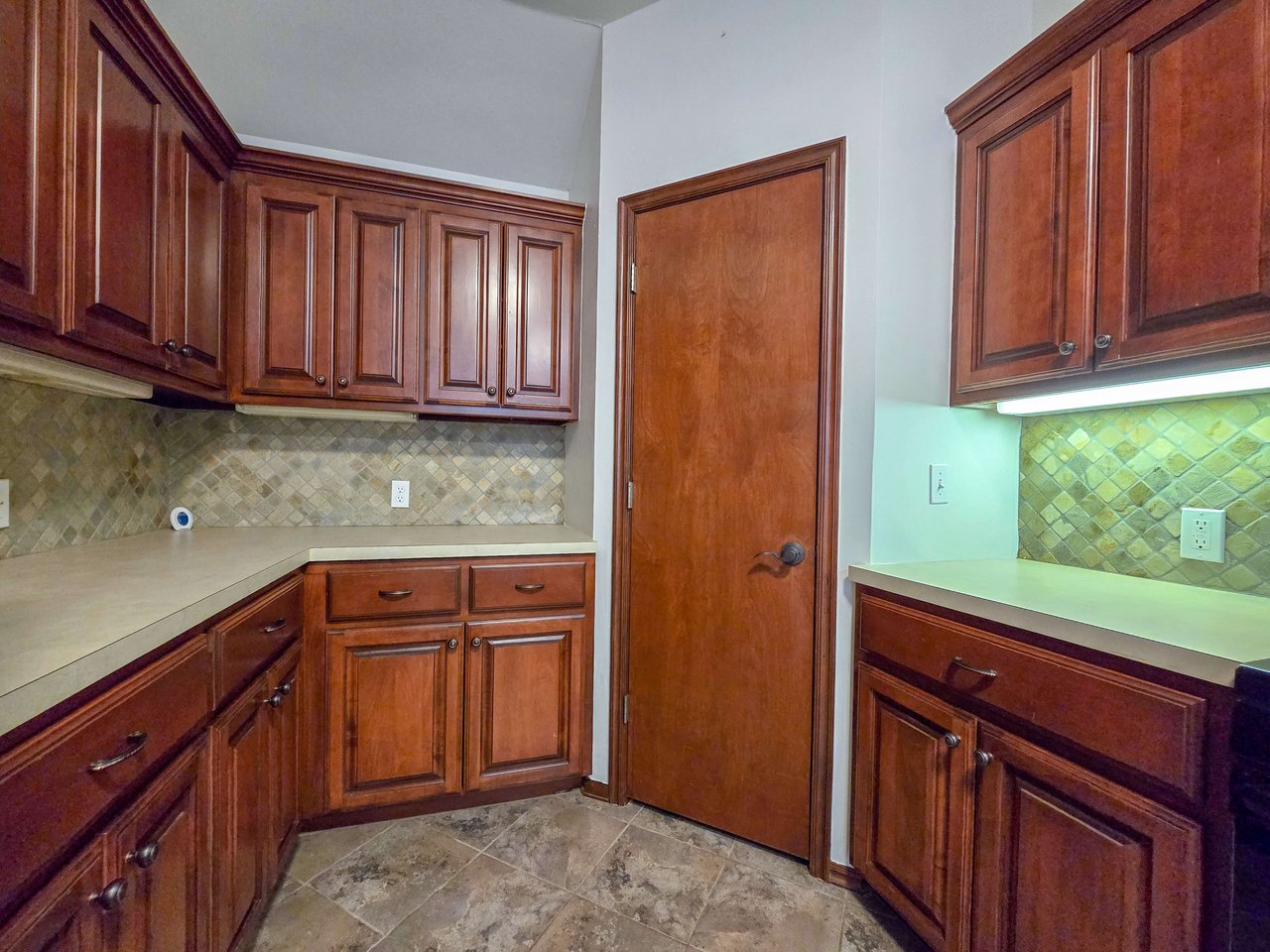 1211 Orchard Dr