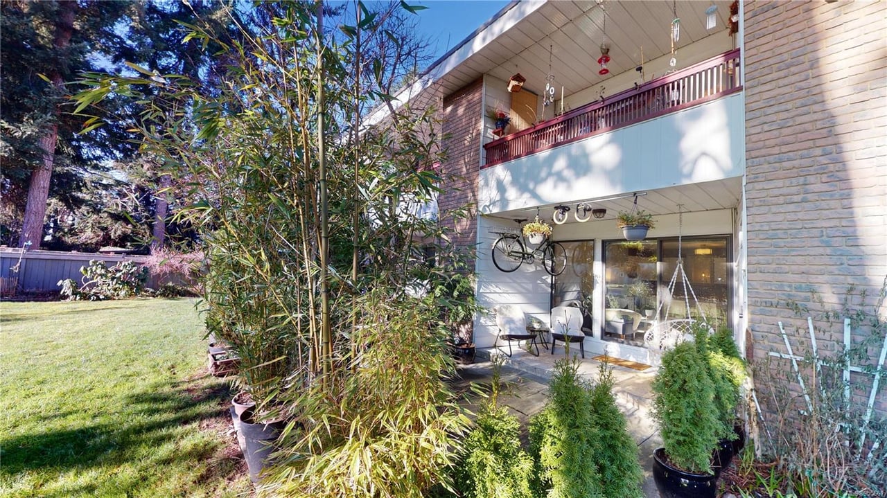 3-1956 Glenidle Rd, Sooke