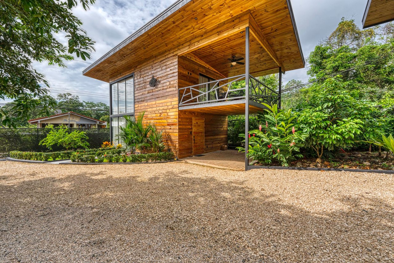 Modern Tropical Villas walking distance to Uvita Town