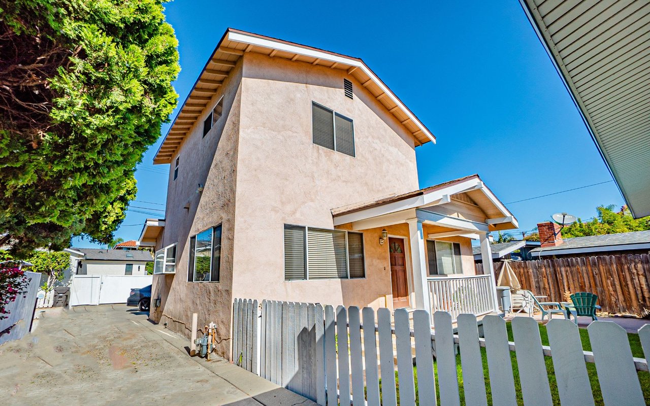 305 Roycroft Avenue